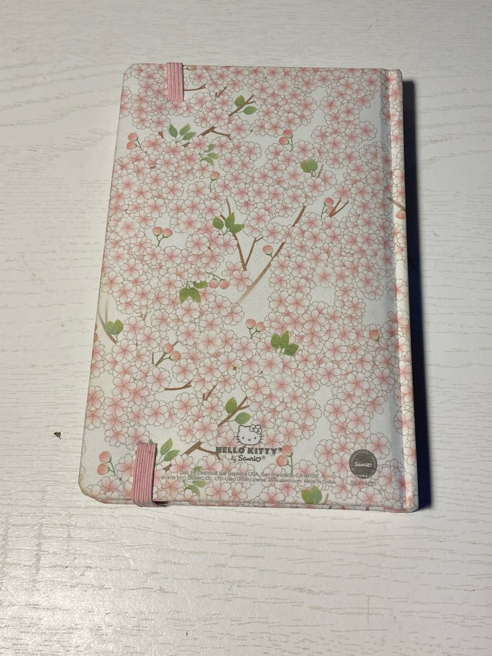 Sanrio Hello Kitty-Memoirs of a Kitty Notebook 2011 - Picture 3 of 7